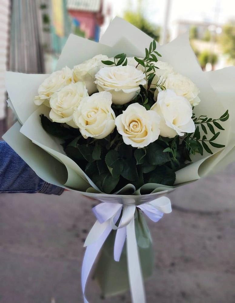 Букет Белые розы Проуд в Муслюмово Татарстан