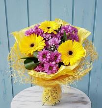 Букет цветов из:  Хризантемы и Герберы в Муслюмово Татарстан