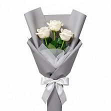 Букет 3 белые розы в Муслюмово Татарстан