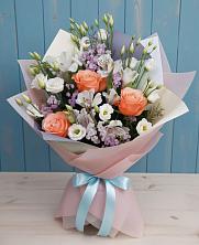 Букет цветов из:  Лизиантусы, Розы, Альстромерии и Гипсофила в Муслюмово Татарстан