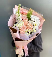 Букет цветов из:  Хризантемы и Розы в Муслюмово Татарстан