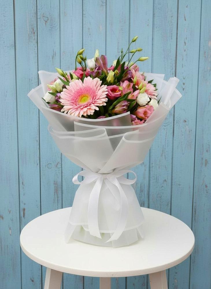 Букет цветов из: Герберы, Альстромерии и Лизиантусы в Муслюмово Татарстан