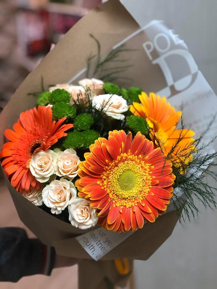 Букет цветов из: Герберы, Хризантемы и Розы в Муслюмово Татарстан