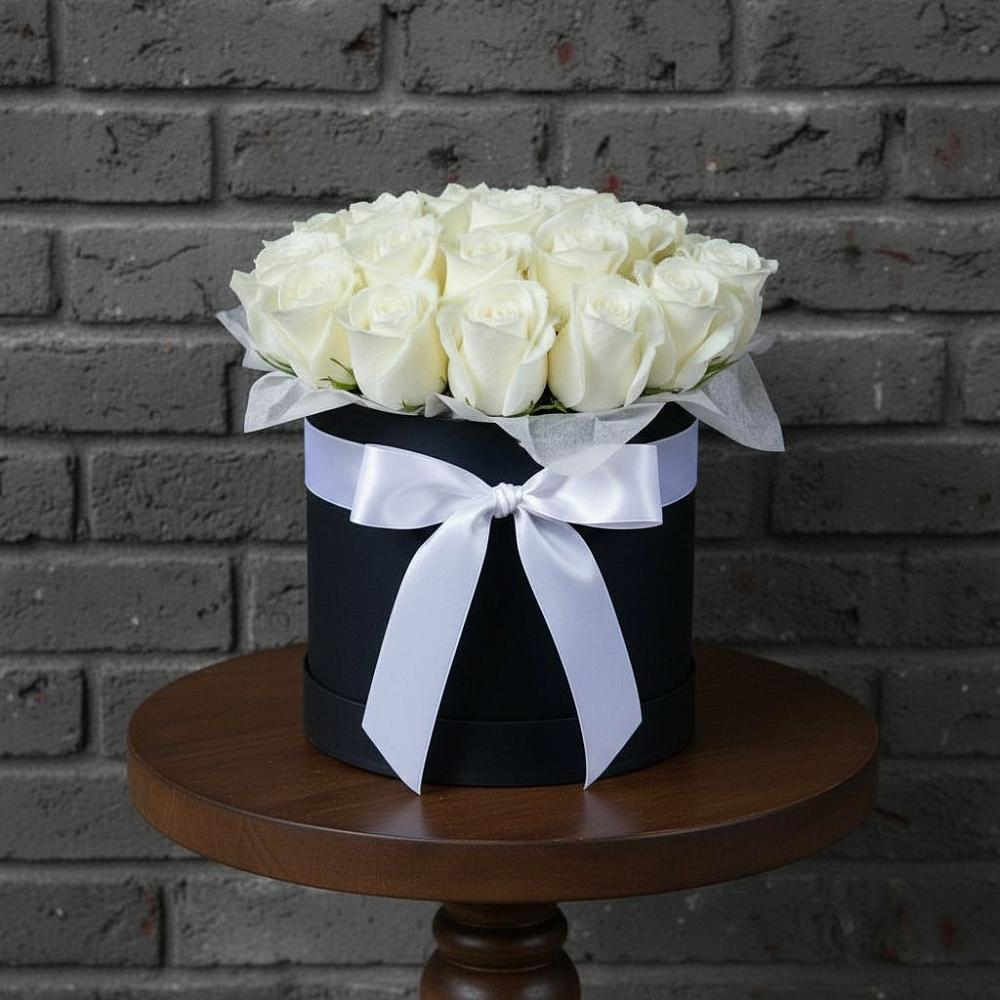 Цветочная композиция из Розы в шляпной коробке в Муслюмово Татарстан