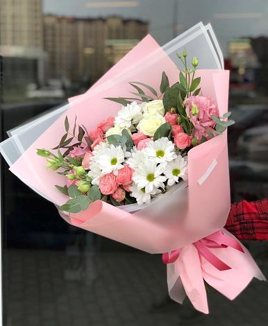 Букет цветов из: Розы, Лизиантусы и Хризантемы в Муслюмово Татарстан